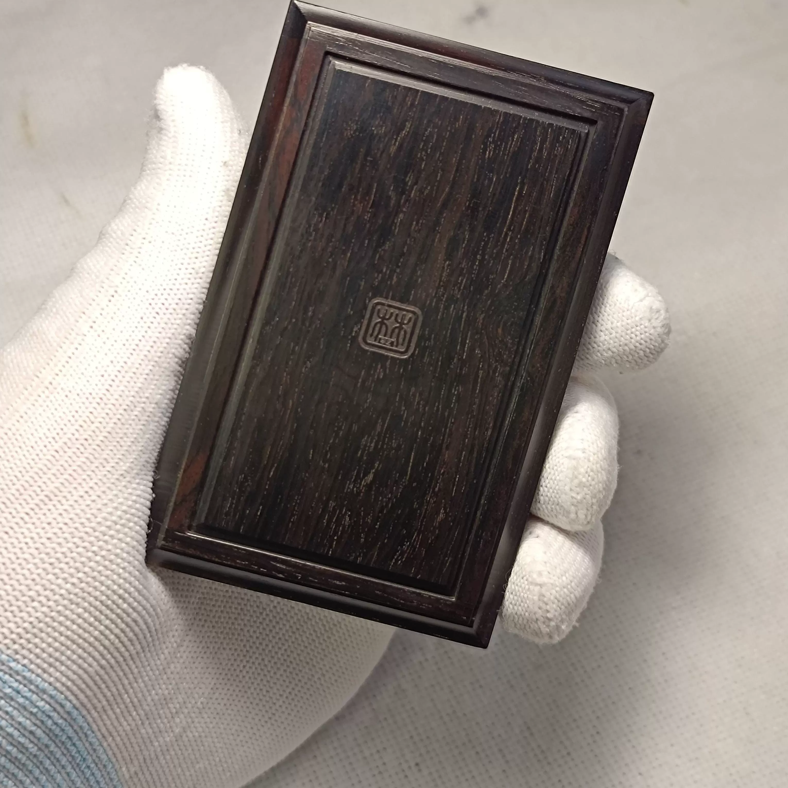 张圣林鸣虫盒 老乌木嵌老瘿木雕刻百福图 大黄蛉盒