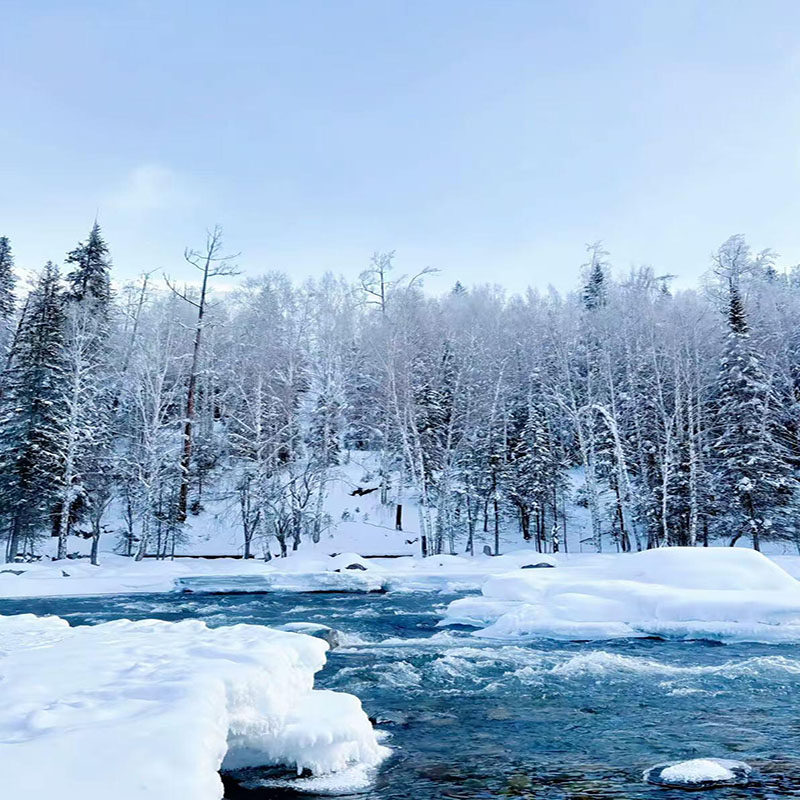 新疆旅游阿勒泰沙漠公路白哈巴禾木喀纳斯赛里木湖8日游越野双湖