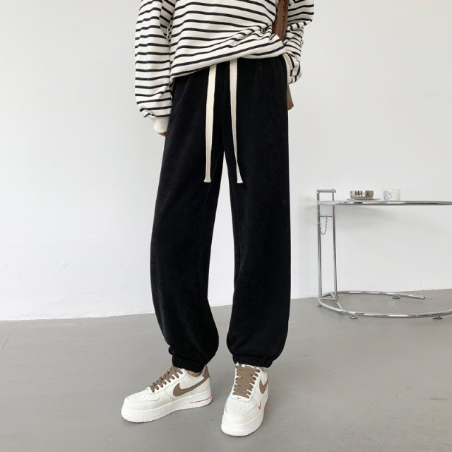 Bid -footed pants female autumn and winter large size loose fat mm plus velvet thickened light core down black Snow Shipper and draws rope pants