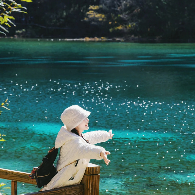 四川成都九寨沟旅游6天5晚跟团游黄龙毕棚沟达古冰川旅拍酒店接早