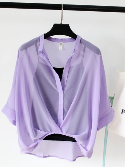 ເຄື່ອງນຸ່ງ chiffon Age-chiffon ສໍາລັບແບບຂອງແມ່ຍິງແບບໃຫມ່ຂອງແມ່ຍິງທີ່ເຮັດໃຫ້ແຂນເສື້ອຜ້າທີ່ບໍ່ສະຫມໍ່າສະເຫມີ