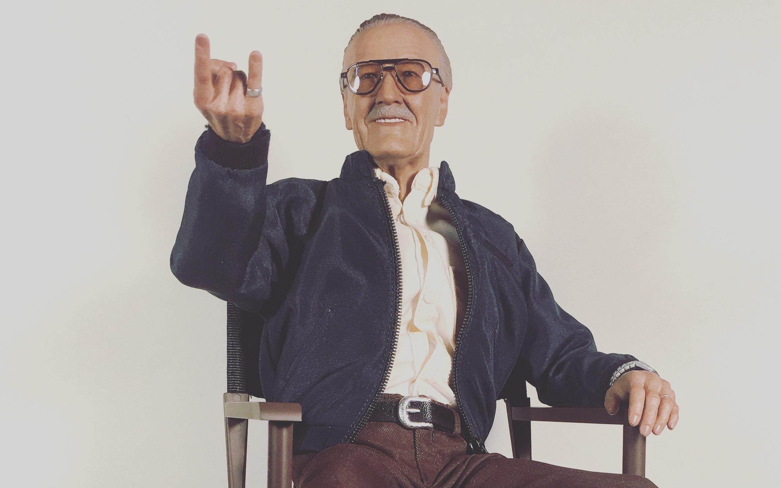 漫威之父斯坦李去世,dc发文悼念