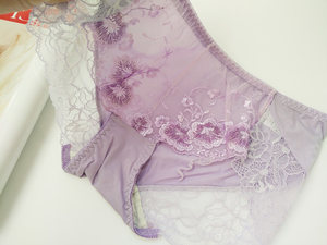 Yigege light purple dandelion European and American sexy lace pants low -waist milk silk cotton crotch triangle trousers 00262
