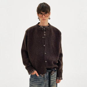 
MADWITCH upstart old money style splicing plaid fake two-piece sweater for men and women retro atmosphere cardigan sweater