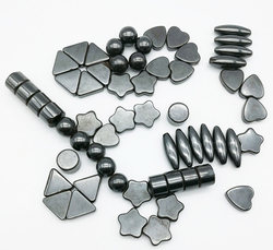  Magnetic Magnets in Various Shapes: Round, Heart, Pentagon, Triangle, Oval, 60 Magnetic Balls