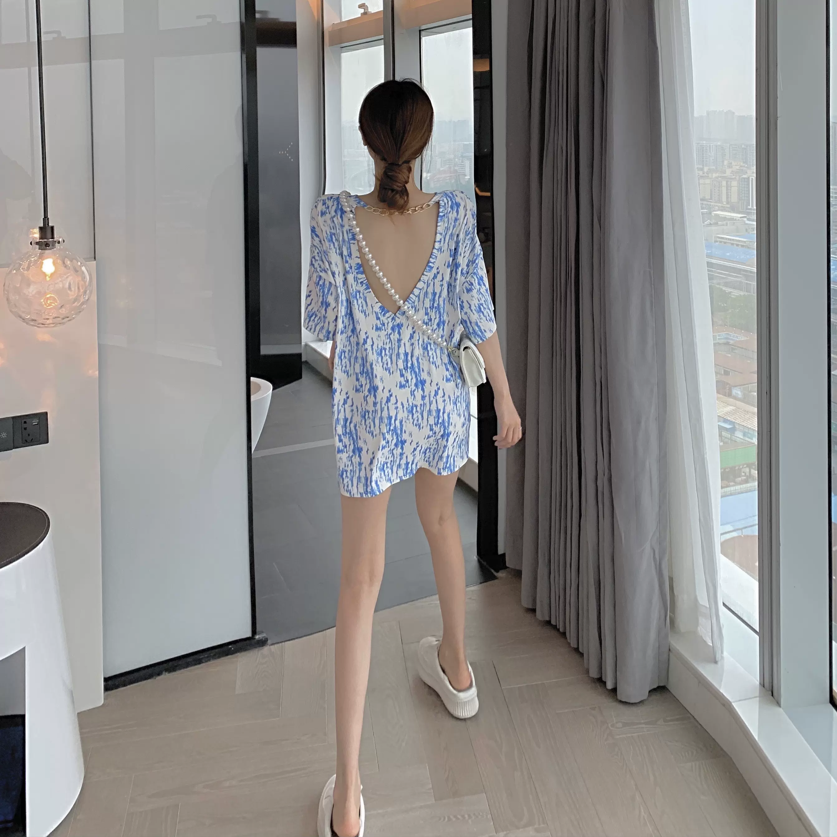 露鎖骨後背鏤空性感甜辣妹鏈條短袖t恤上衣女夏季設計感小眾ins潮