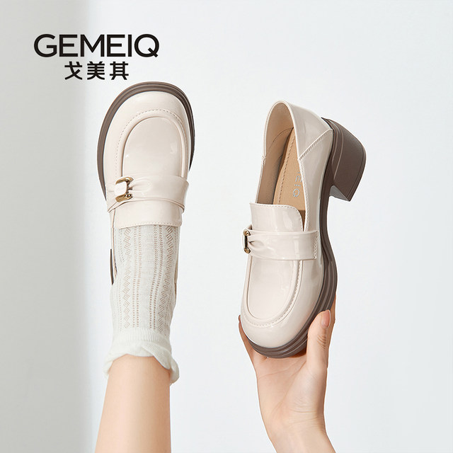 Gomeqi's new spring 2025 women's shoes British style two-wear loafers women's patent leather shallow mouth thick heels