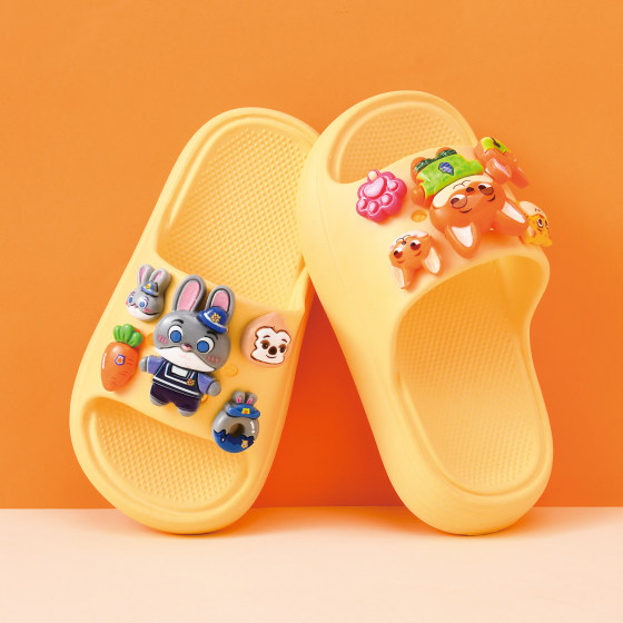 
Children's slippers Zootopia cartoon soft-soled medium and large children's slippers bathroom bath anti-slip mute baby