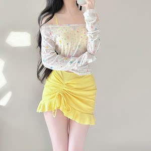 
Women's swimsuit, high-end split bikini, three-piece long-sleeved cover-up, conservative slimming, beautiful skirt style for hot spring bathing