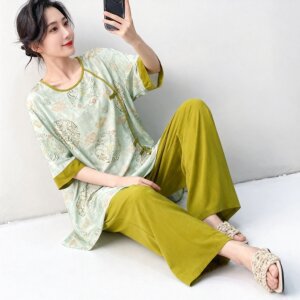 
Summer new cotton and silk two-piece set, new Chinese style national style, loose and thin pajamas suit for ladies to wear outside, elegant and elegant