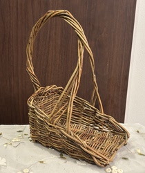 Garden Miscellaneous Items: Wicker Dustpan, Wicker Shovel, Basket, Table, Rustic Country-Style Flower Basket / Length 18 Width 11 Height 27