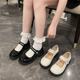 Junior high school students and elementary school students white and black shoes Japanese girl school uniform princess shoes chorus performers performed shoes
