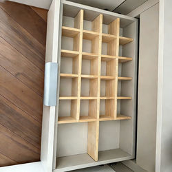 Solid Wood Drawer Dividers for Organizing Underwear and Socks, Freely Combinable Wardrobe Partitions