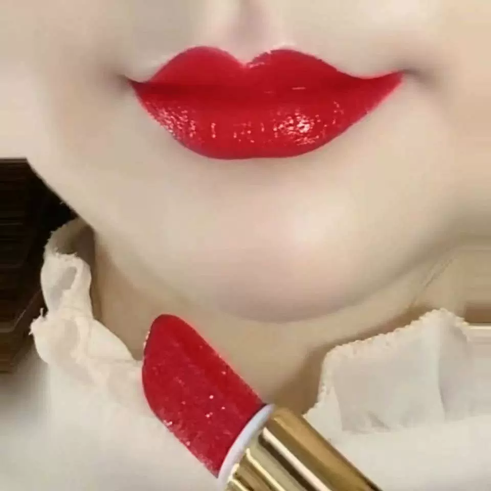 超显白不脱色口红防水不沾杯大红与姨妈色正品套组