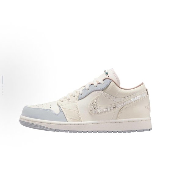 
Jordan Air Jordan 1 wear-resistant low-top retro basketball shoes women's off-white IH7323-100