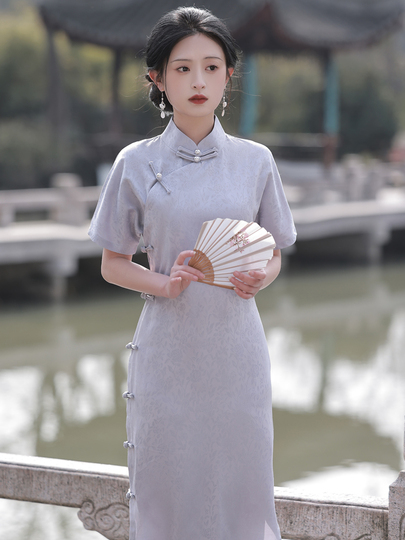 ウェディングドレス ヴィンテージ カラー 衣装 ドレス カラードレス 一覧 | お色直しウエディングドレスを格安 [売店] レッドヴィンテージチャイナドレスデカールドレス女性 V ネックスリム袍中国の伝統的なウェディングパーティードレス