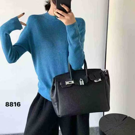 The upper body is warm ~ half turtleneck warm winter large size women's bottoming sweater slimming top for women 8816