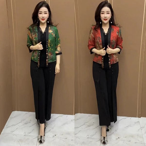 
Three-quarter sleeve spring and summer new Xiangyunsha top for women 2026 new big-name fashion printed mulberry silk short coat for women