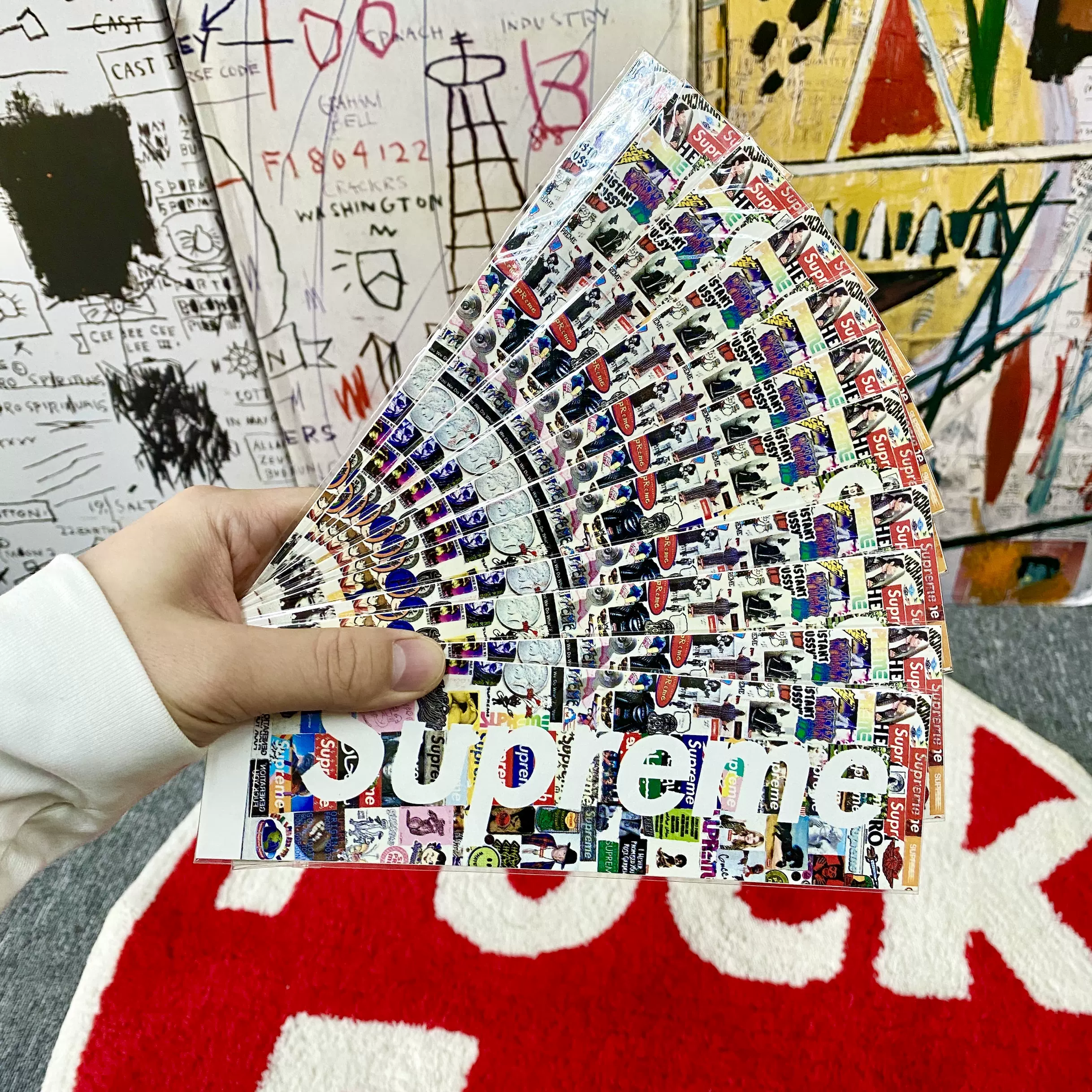 海外通販 Supreme box logo sticker magazine visla - アクセサリー