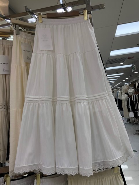 Lace lace sweet white skirt for women 2025 spring new style literary cake a line midi skirt big umbrella skirt