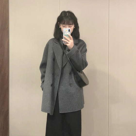 
Korean high-end temperament gray loose woolen coat for small people with tall woolen coat for women mid-length
