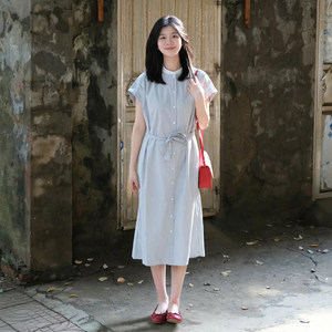 Design Sensory Crimine Striped Shirt Dress Women's Summer Japanese Design Sensors Loose Lands Skin Skin Skin

