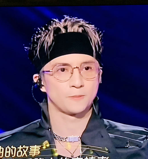 
Our song Xue Zhiqian same glasses frame literary personality fashion retro myopia can be matched with glasses frame flat light mirror