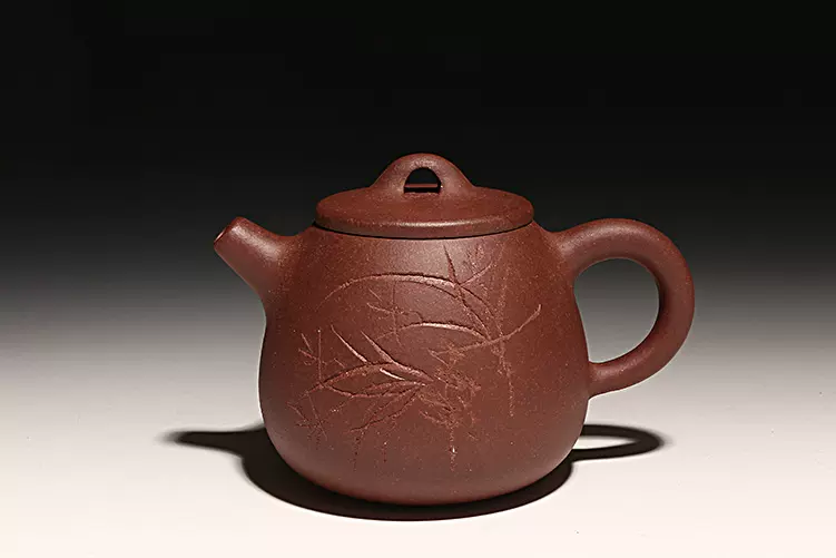 王红娟纯手工原矿朱泥紫砂壶300毫升中式复古名家茶壶宜兴手工制作