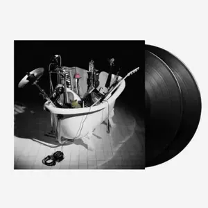 Amazon.co.jp: 椎名林檎 ロングスリーブTシャツ 万物の逆襲