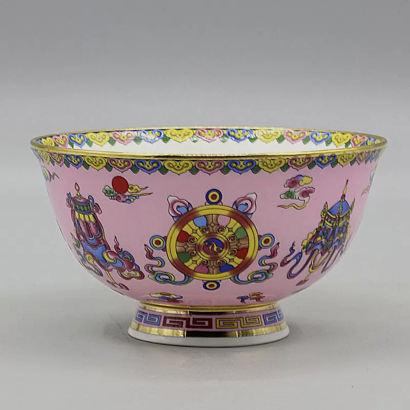 中国古美術・旧蔵乾隆年款・琺瑯彩・粉彩磁器小酒碗・茶碗・押し碗・純手描き・箱付き 中国古美術・旧蔵乾隆年款・琺瑯彩・粉彩磁器小酒碗・茶碗・押し碗・純