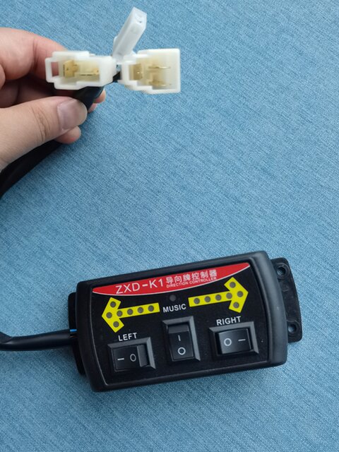 Zxd-K1 Guide Sign Controller Vehicle-Mounted Led Arrow Light Control Switch Driver 