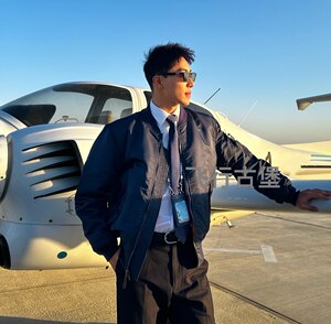 
MA-1 Prussian Blue Flight Suit Jacket for Men and Women Couples Retro Cotton Baseball Uniforms Double-Sided and Three-Proof DuPont