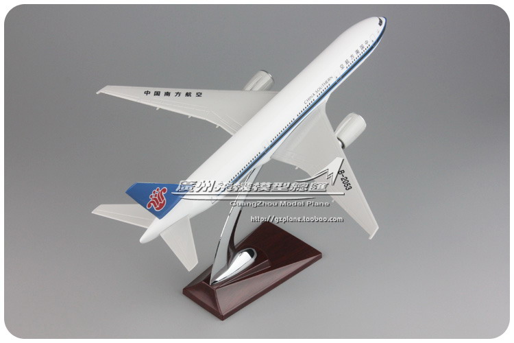 China Southern Airlines Boeing B777 resin simulation passenger aircraft ...