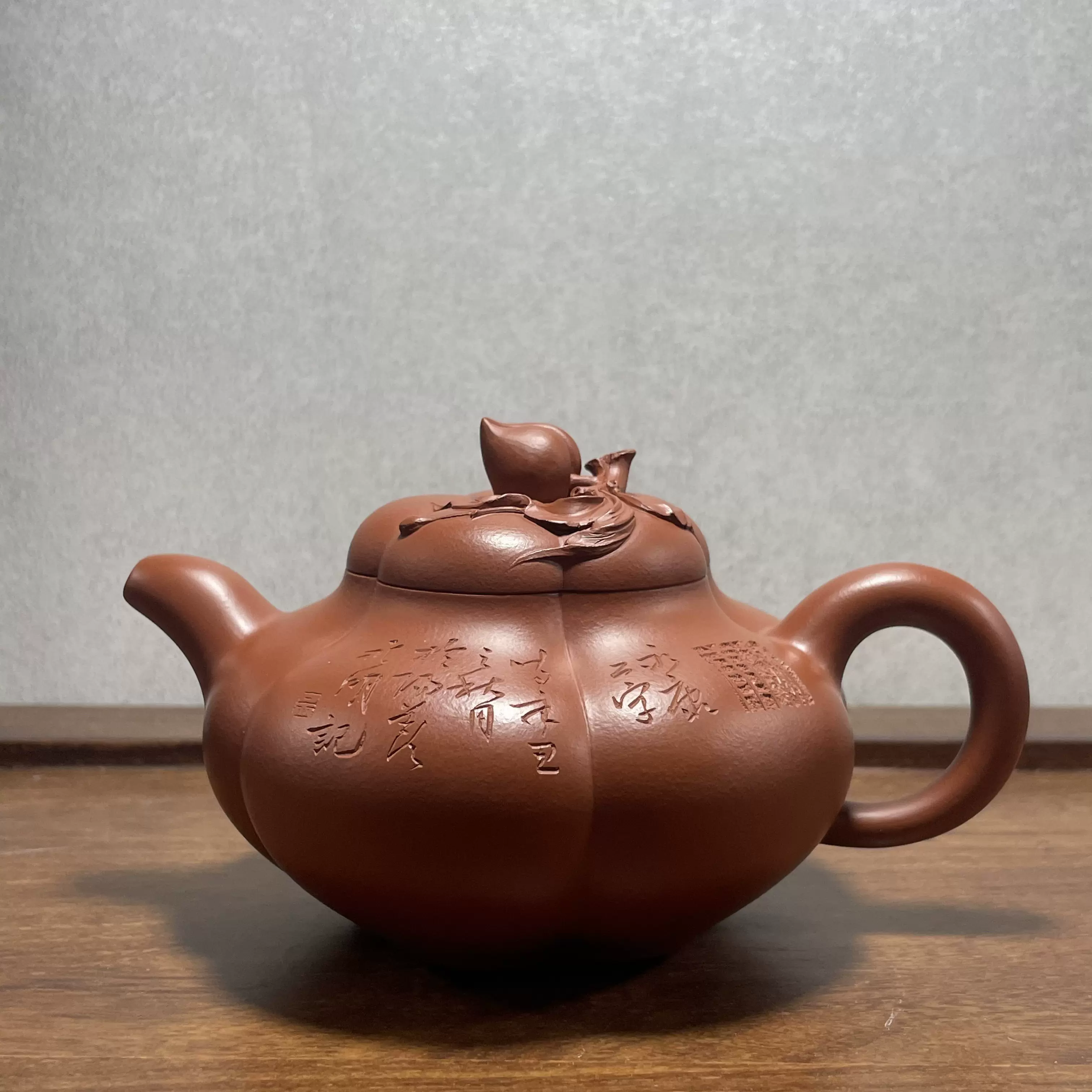 ※中国古美術/朱泥紫砂桃袁紋水滴/ 中國國畫大師陳佩秋X 陳成· 國畫紫砂作品* 【滿園春色壺】全手工