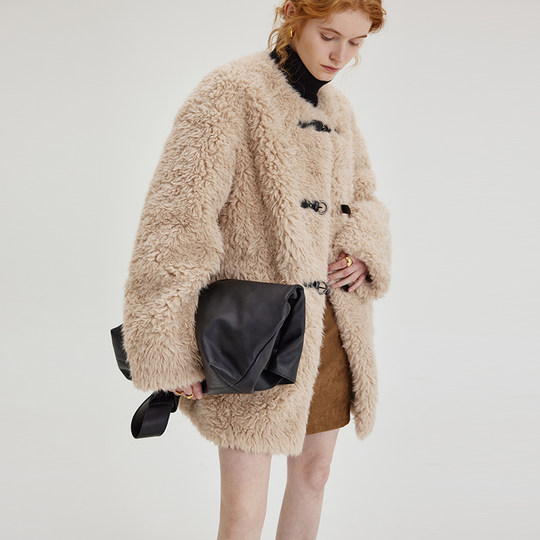 Fan Luo 2023 New Winter Style Fur Buckle Large Volume 
