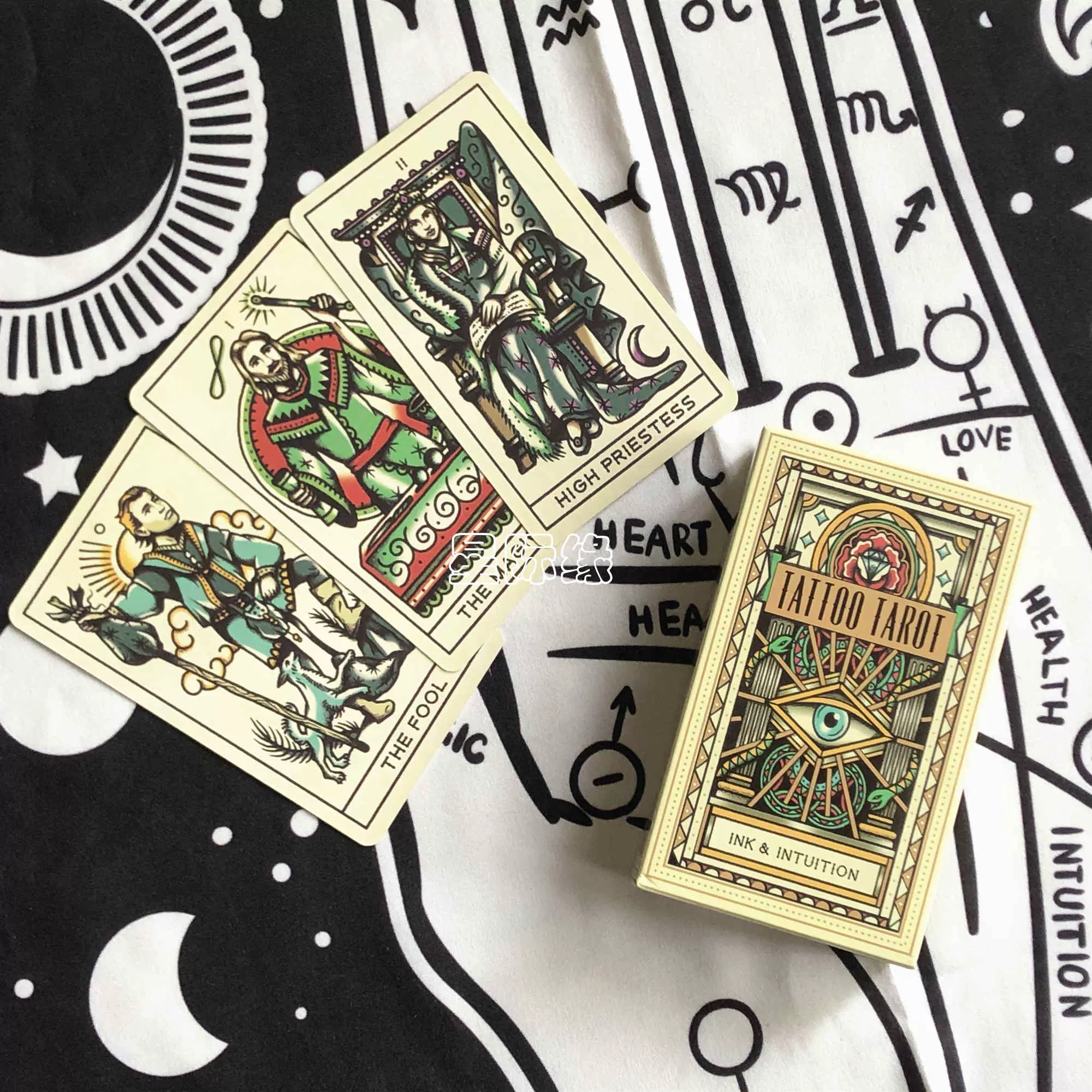 包邮tattoo Tarot 纹身塔罗牌水墨与直觉马赛体系英文塔罗牌