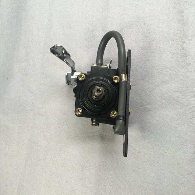 Yingang YG200B three-wheeled motorcycle original side three-wheeled motorcycle reverse gear accessories drive shaft reverse gear assembly