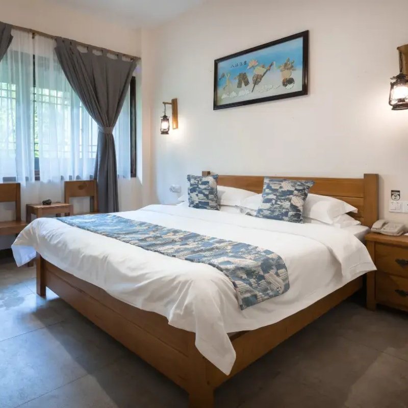 畅约|【冬季特惠】山居客栈1晚+双人盐湖城无限次+五府熟+表演+萌宠乐园+双早