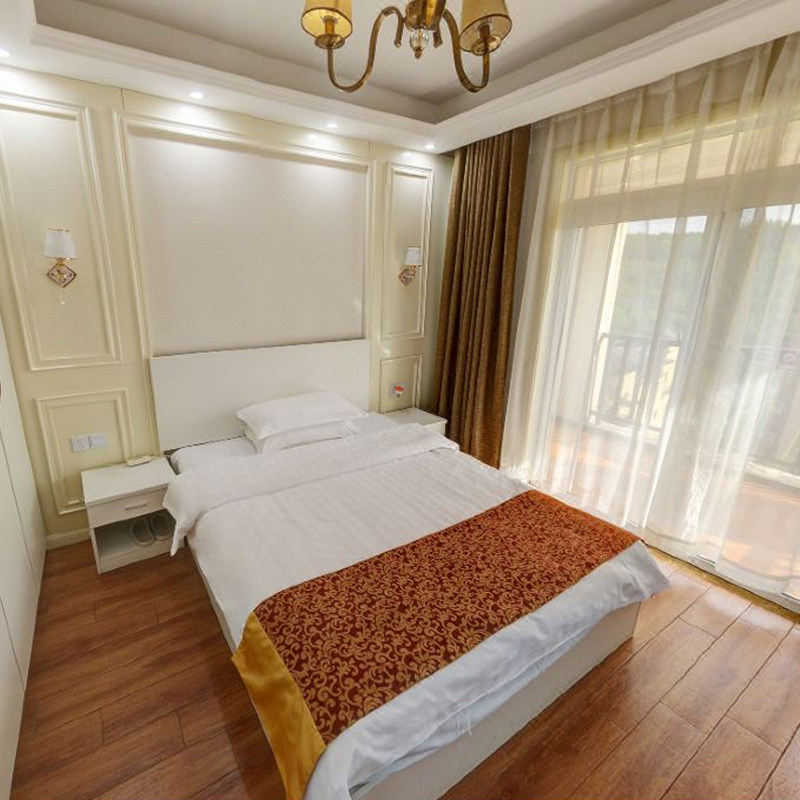 【2大2小】名湖大酒店2天1晚+南天湖+雪玉洞+4人早餐