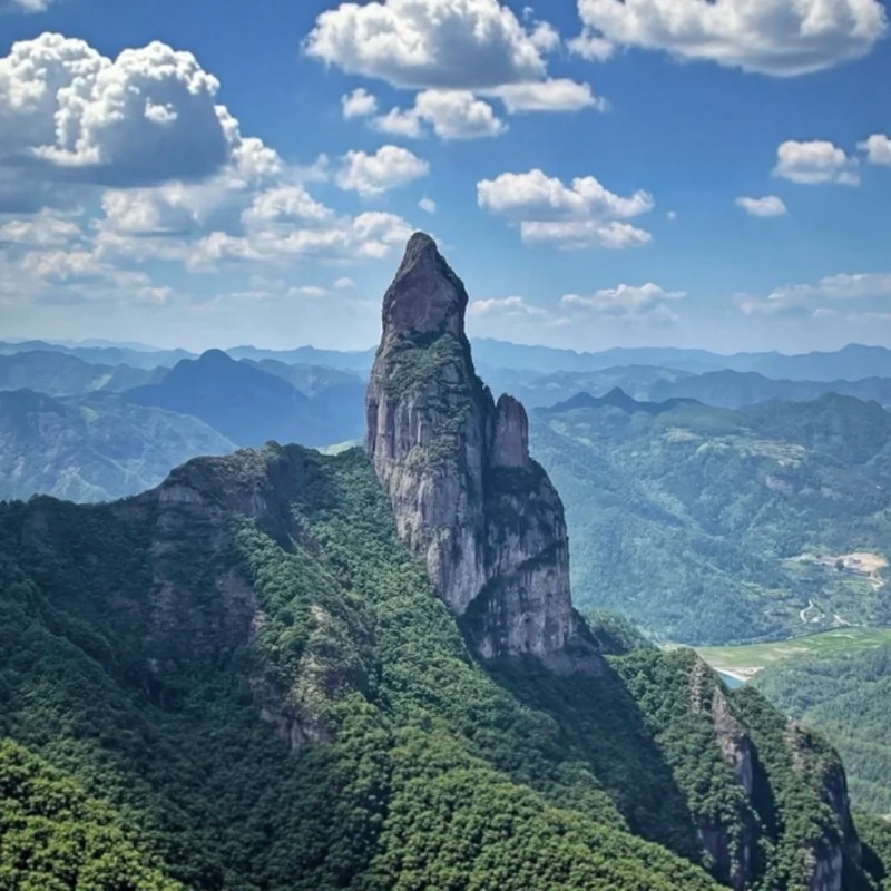 【云居仙境】2天1晚 浙江仙居宇杰君澜大饭店+神仙居门票 - 定制游预订