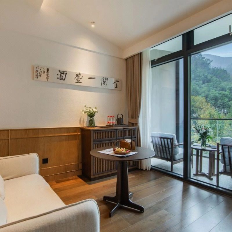 【可选私汤】安吉安蓝大溪汤泉度假酒店+双早+汉服体验+酒店儿童乐园可选下午茶、正餐