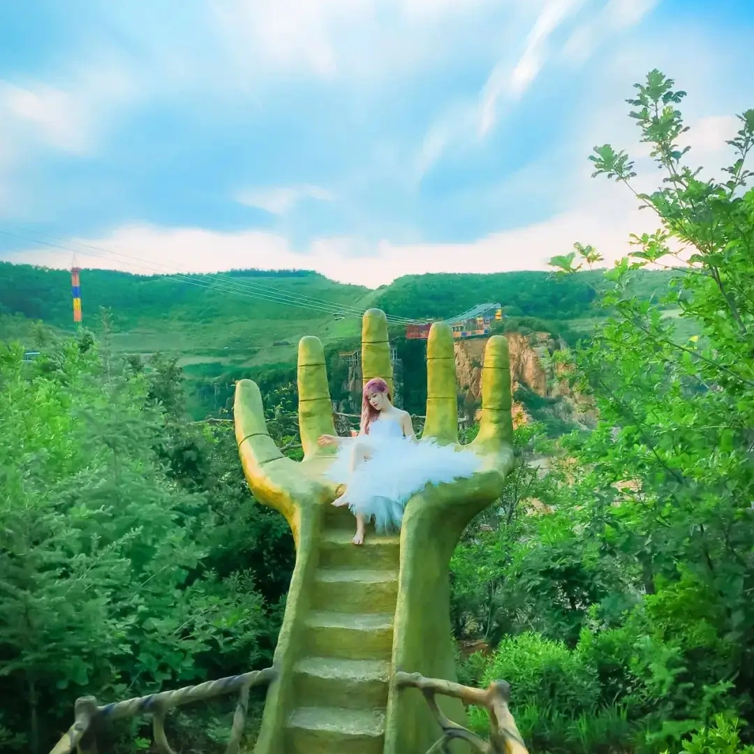 本溪县枫香谷温泉酒店住宿+温泉套票2张