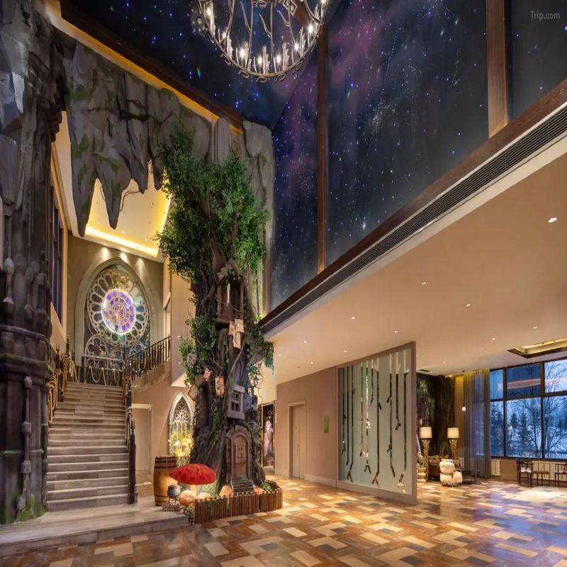 长白山万达Momoland酒店1-2晚+早餐+雪票+hua雪+水乐园+温泉(可选山顶能量套餐)