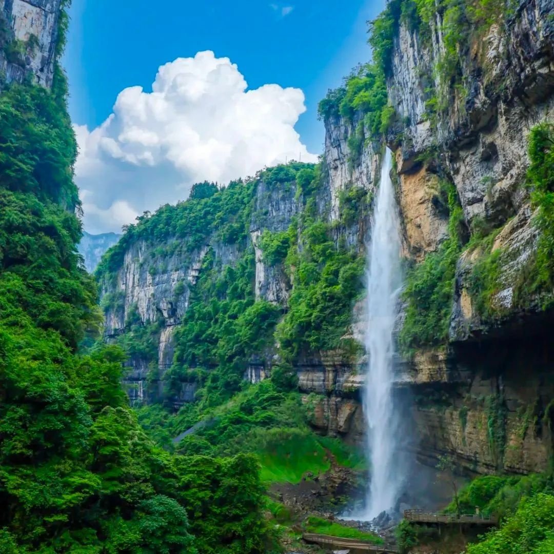 【私家团一家一团】 宜昌三峡+赏秋神农架+探秘恩施纯玩团8天7晚 - 定制游预订