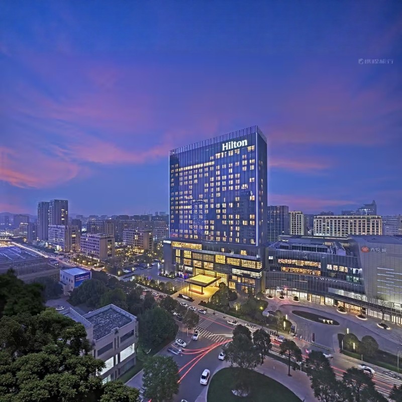 台州希尔顿×海洋世界|2天1晚深海奇遇 双人自助早晚餐+单人门票 - 定制游预订