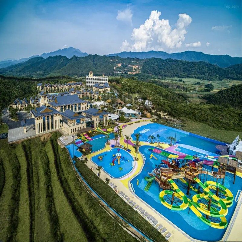 韶关龙泰翁山源温泉城2天1晚+2大1小早餐+温泉乐园通票