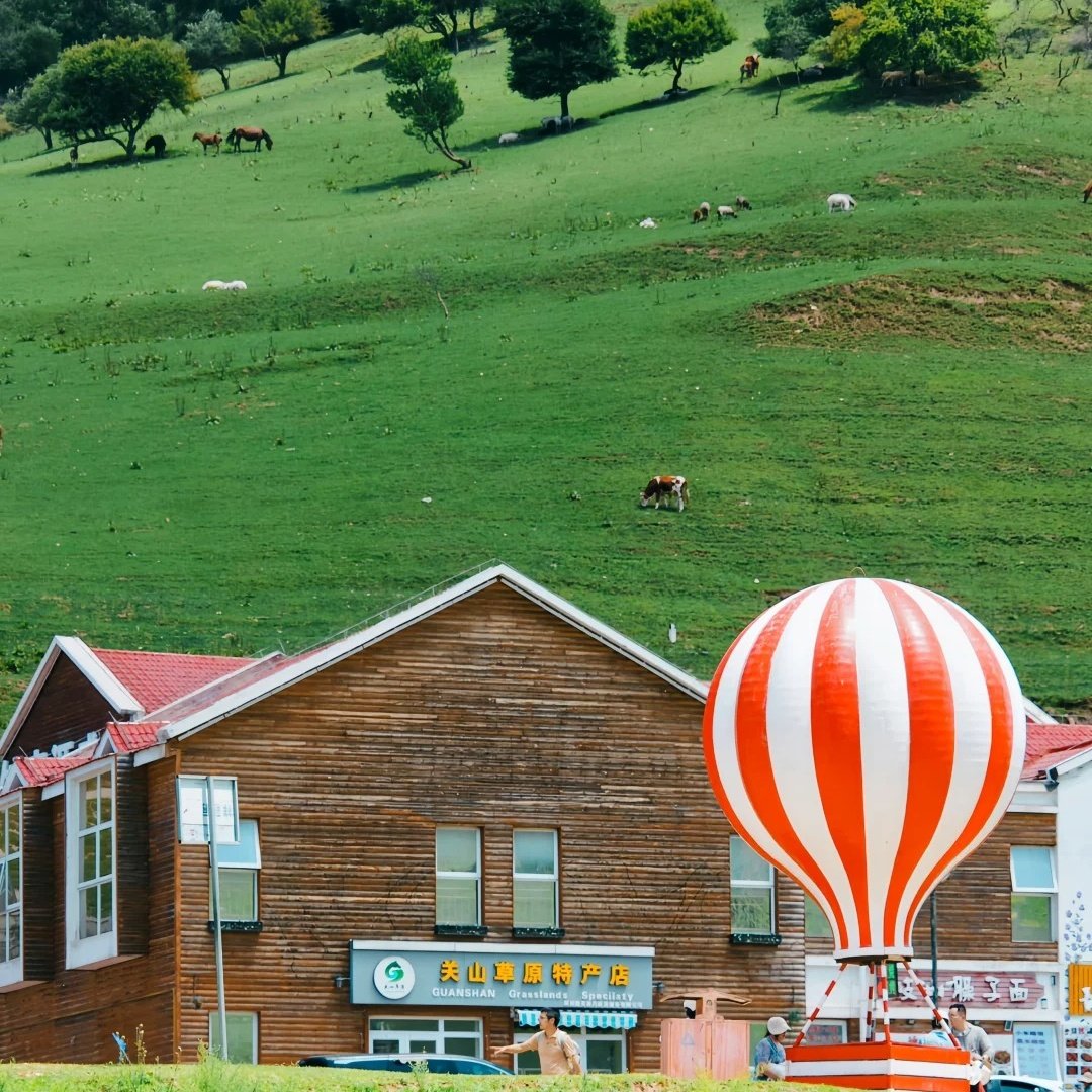 陇县关山假日酒店住宿+关山草原成人门票