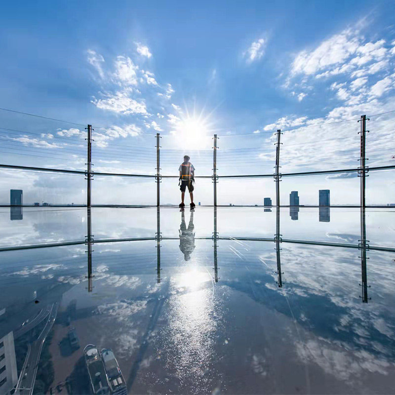 洪崖洞桔子水晶酒店高级标间1晚+两江夜景经典游/探索舱云端乐园门票