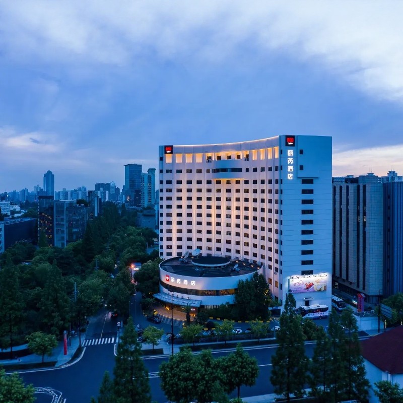 『近同济大学 | 步行3分钟达地铁』2天1晚含豫园 | 上海五角场丽芮酒店 - 定制游预订