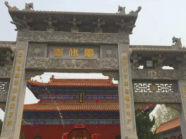 灵佛寺图片